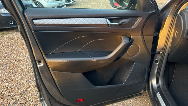 Skoda Kodiaq 1.5 TSI SE L Executive 5dr DSG [7 Seat] Petrol Estate